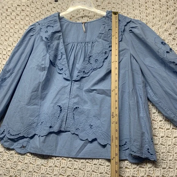 Free People Maisie Eyelet Blouson Top Women Sz M Blue Sleeve 100%Cotton - Picture 9 of 14